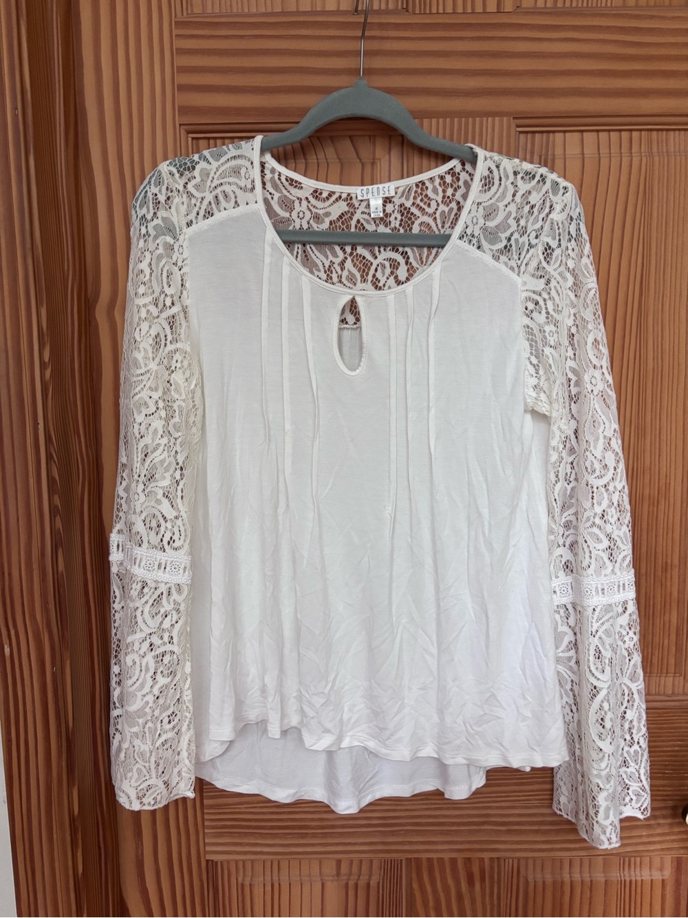 White Lace Sleeve Scoop Neck Top